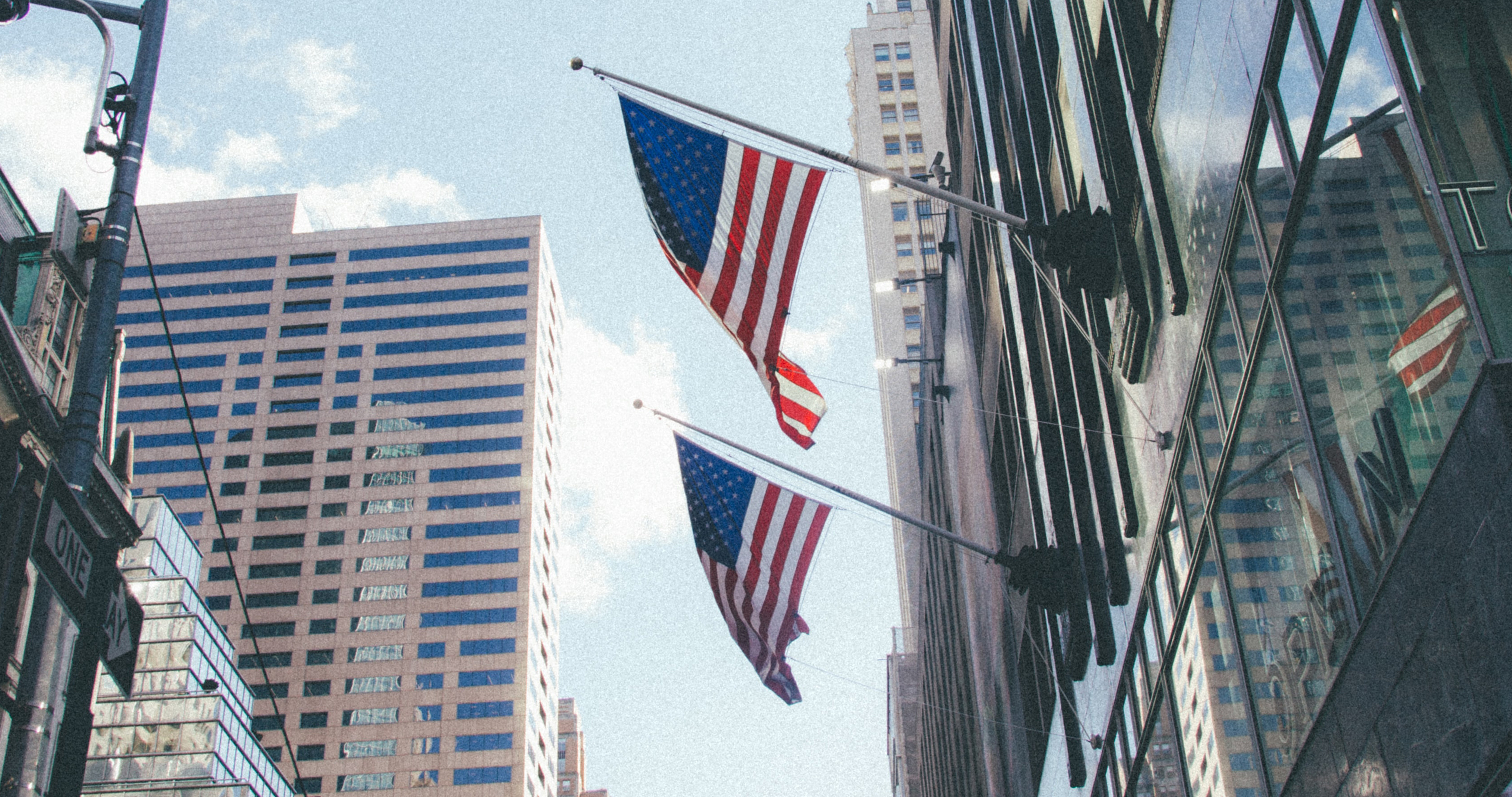 USAvalet 2020 Två USA flaggor